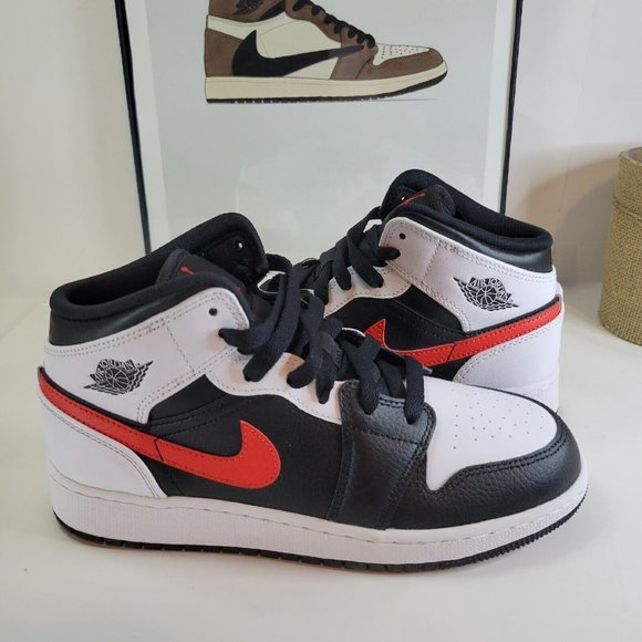 Nike Air Jordan 1 Mid Chile Red White Black 554725-075 Grade School Size 5y